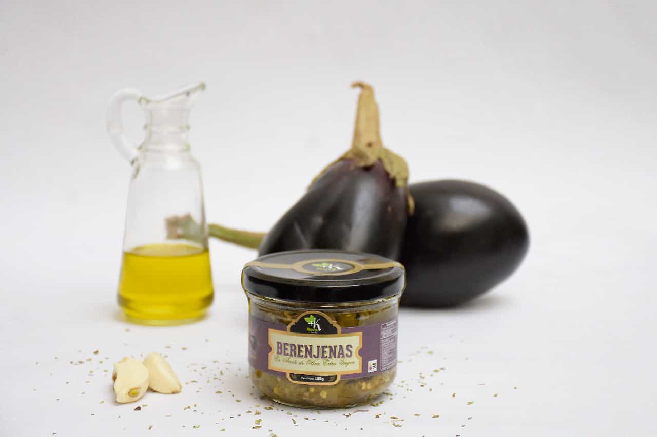 Eggplant preserve in olive oil
